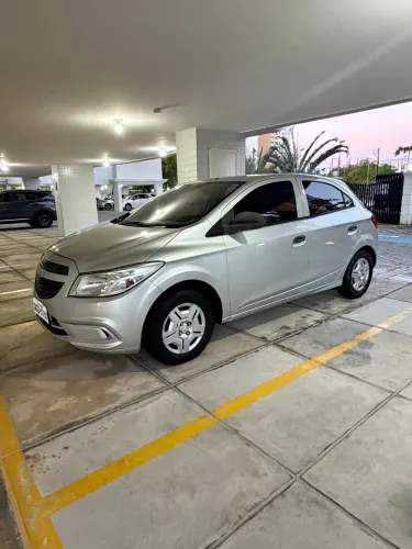 Chevrolet Onix JOY Hatch 1.0 8V Flex Mec. 4P 2018