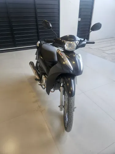 Vendo Honda biz 2021 110i - Moto impecável 