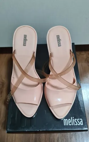Sandália Melissa Atena nova