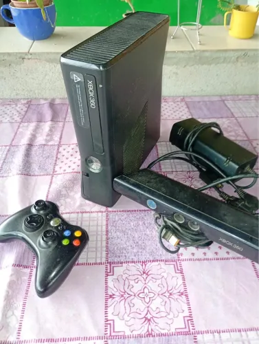 Vendo ou troco Xbox 360
