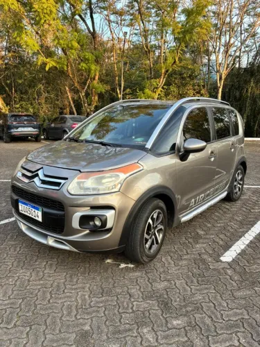 Citroen Aircross GLX 1.6 Flex 16V 5P Aut. 2013