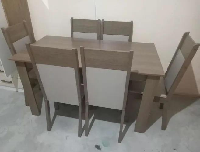Mesa de jantar 6 cadeiras