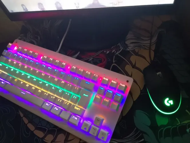 Kit gamer, teclado e mouse, Mousepad vai de brinde!