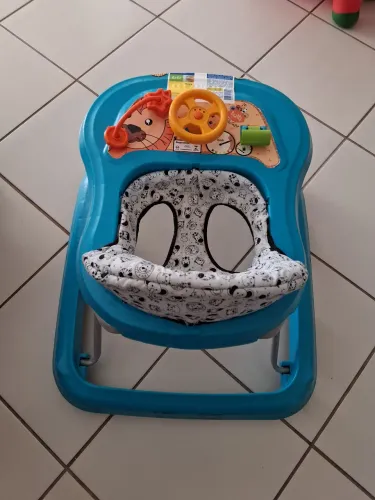 Vendo um andaja para criança