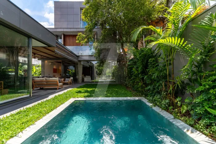 Casa moderna com 4 quartos a venda no Jardim Paulista