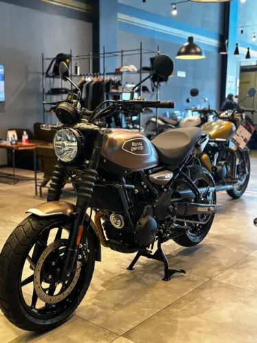 ROYAL ENFIELD GUERRILLA 450 PEIX BRONZE