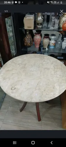 Vendo mesa de canto de granito 90 centímetros para o seu apartamento linda madeira maciça 