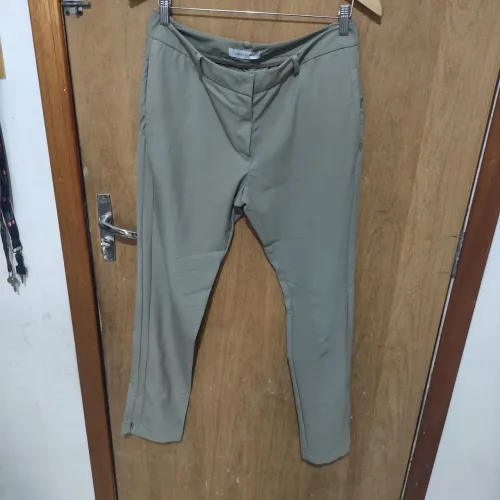 Calça feminina Gregory Tam 42 alfaiataria 