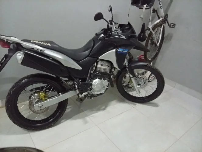 XRE 300