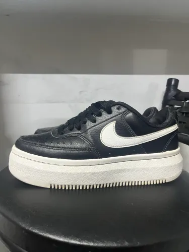 Vendo Nike Court Vision Alta 35