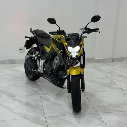 A venda CB 300 TWISTER 