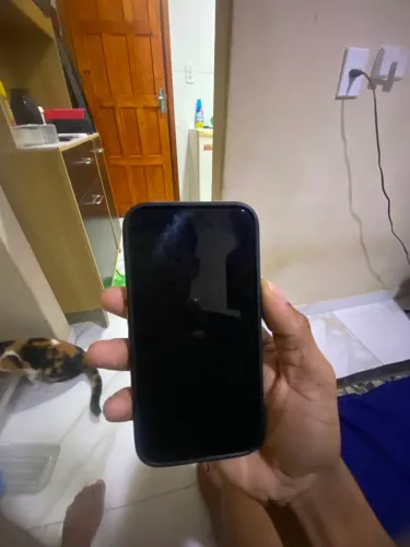Iphone 14 seminário novo, película de privacidade, protetor nas câmeras mas n tem carregad