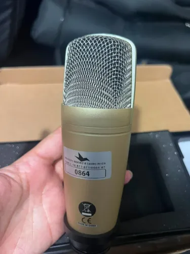 microfone condensador de estúdio Behringer C-1