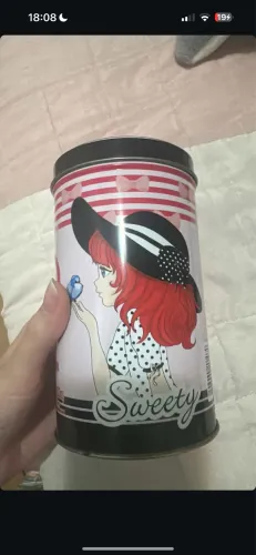 Latinha vintage /cofrinho