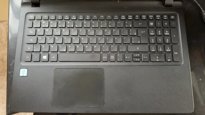 Notebook Acer Intel Core i3 - 6006U CPU 2.00GHz com SSD 4gb