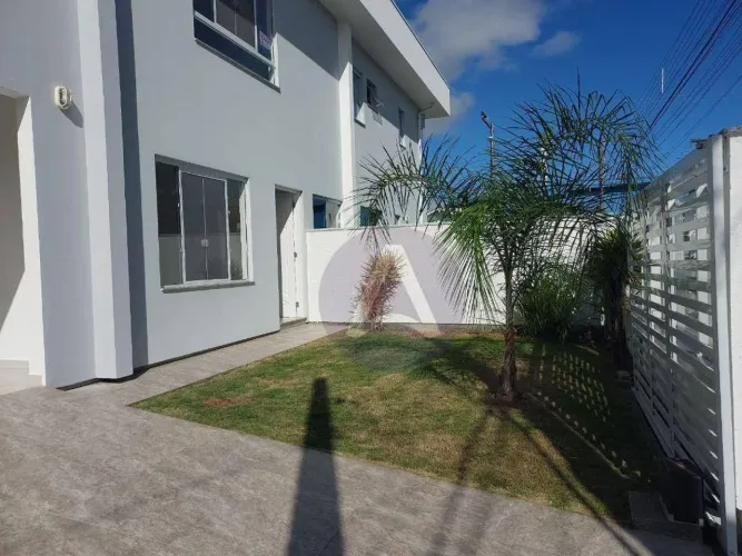 Casa com 3 dormitórios à venda, 149 m² por R$ 920.000,00 - Carianos - Florianópolis/SC
