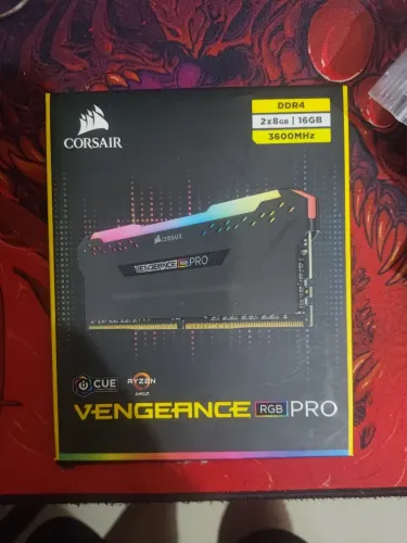 Memória ram Corsair Vengeance pro RGB 2x8gb ddr4 3600MHZ