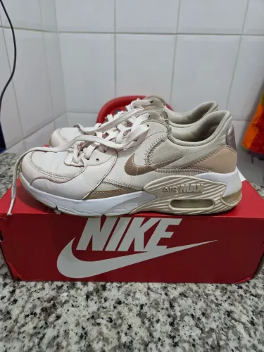 Tênis Nike Air Max 37