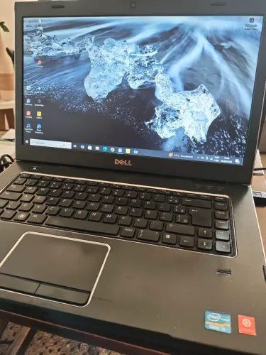 Notebook Dell Vostro 3550 | i3 | 8GB RAM | SSD 240GB | Excelente para trabalho e estudos