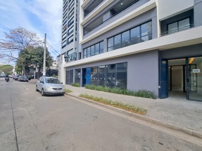 Loja Comercial de 270 m² na Vila da Saúde