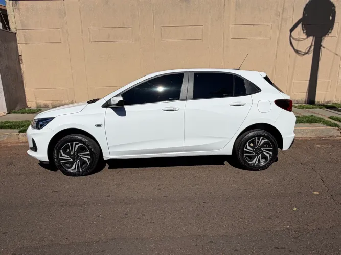 Chevrolet Onix Hatch LT 1.0 12V Flex Mec. 4P 2025
