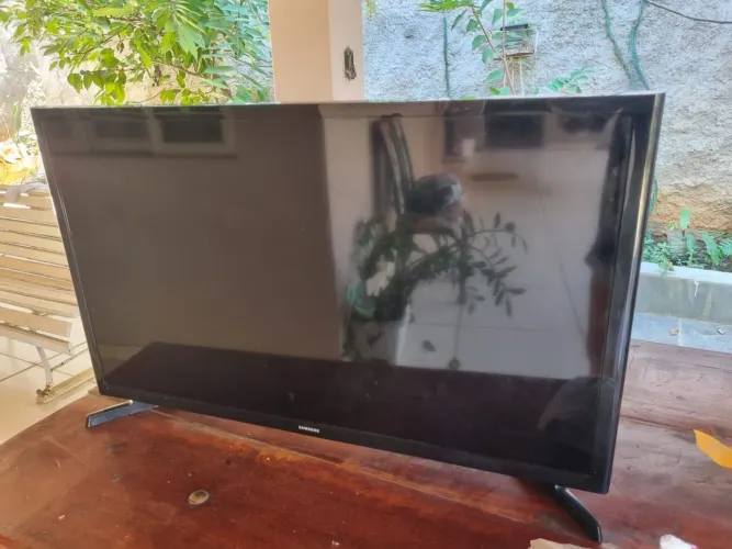 TV SAMSUNG 32'' LINHA J | Funcionando bem!