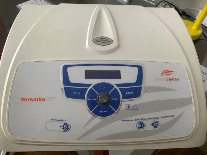 Versatile AF7 ToneDerm 