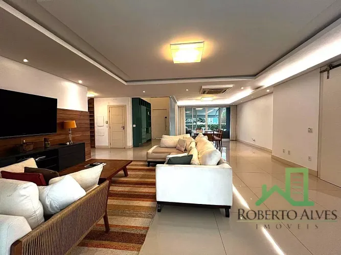 Casa de Luxo com Piscina e Total Privacidade | Jurerê Internacional