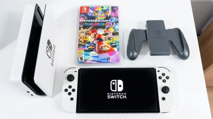 Nintendo Switch OLED 64GB - Impecável + Completo na Caixa