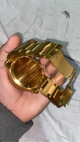 Nixon 51-30 chrono gold
