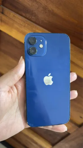 iPhone 12 80% bateria, nenhuma peça trocada várias marcas de uso