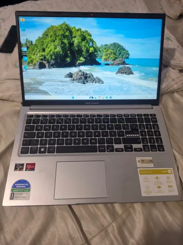 Notebook Asus vivobook rysen 7 5825u 16gb Ram 512ssd top