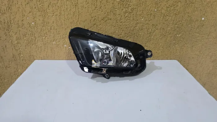 Farol esquerdo Toro 2017/2018/2019/2020/2021