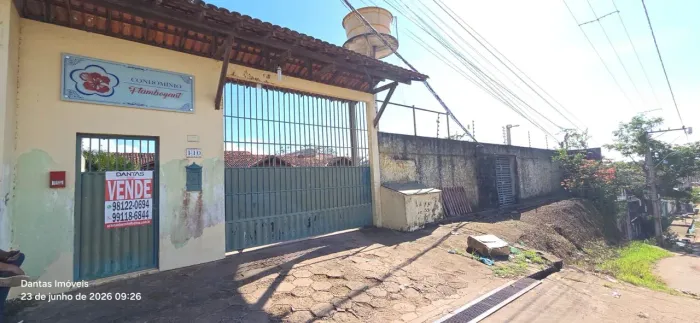 Apartamento no Condomínio Flamboyante