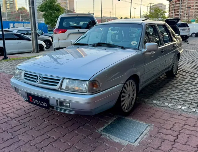 Volkswagen Santana Exclusiv 2.0 MI/ Executivo 2.0i (álcool) 1997
