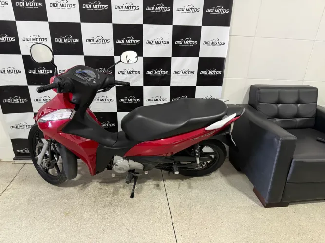 Vendo Biz 125 18/19 emplacada conservada!