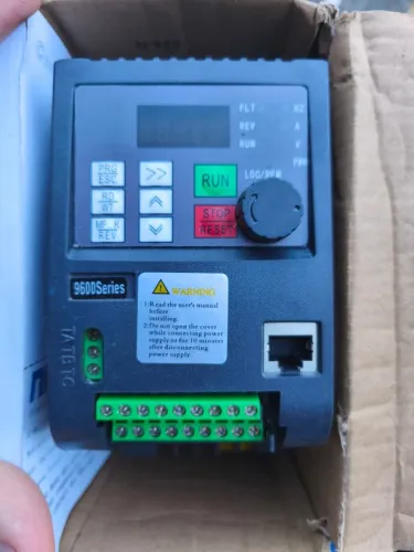 Inversor De Frequência 3cv/3hp Entrada 220v E Saída 380v