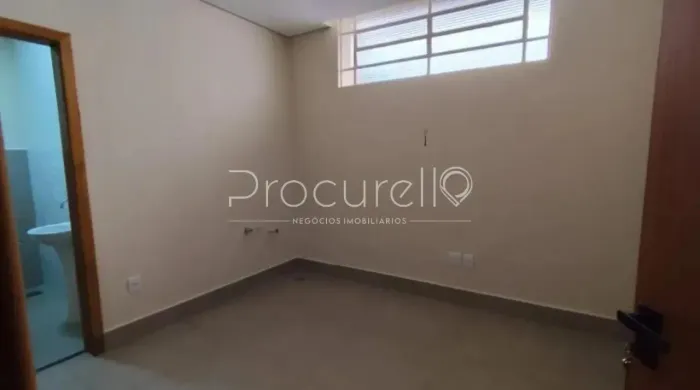 Casa Comercial 170 m² de construída