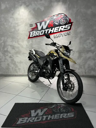 YAMAHA XTZ 250 LANDER 2023 (baixa km)