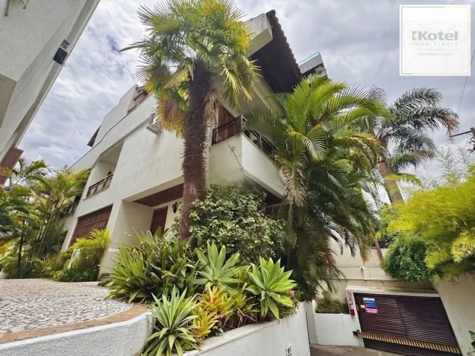 Casa em condomínio com 3 quartos, suíte e 2 vagas garagem bairro Três Figueiras