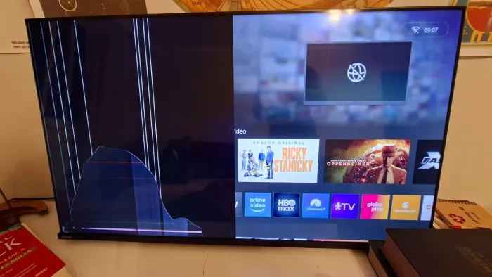 Televisão TV Toshiba 42 polegadas 43V35MS defeito na tela