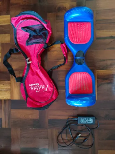 Hoverboard FOSTON 3000S usado com carregador e bolsa de transporte 