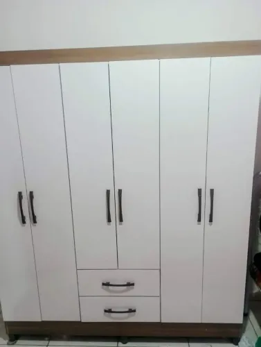 Vendo Guarda Roupa 