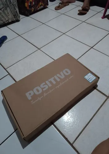 Nootbok da positivo, novo mas está sendo usado no momento (preço negociável)