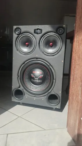 Caixa bob / peças som automotivo.