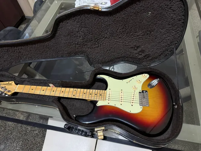 Guitarra Tagima T-635