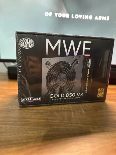 Fonte CoolerMaster 850W GOLD 80 Plus - Lacrada com Garantia de Fábrica!