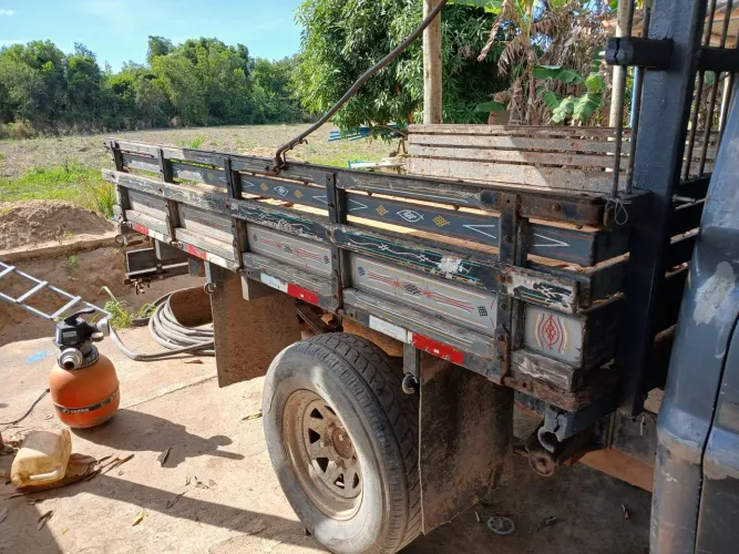 Carroceria f1000 caminhonete