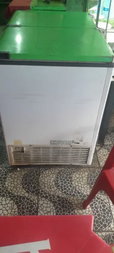 Freezer 2 portas,conservada.