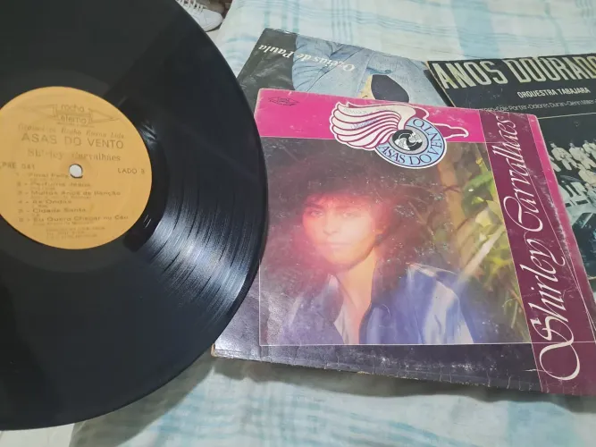 Disco de Shirley Carvalhaes